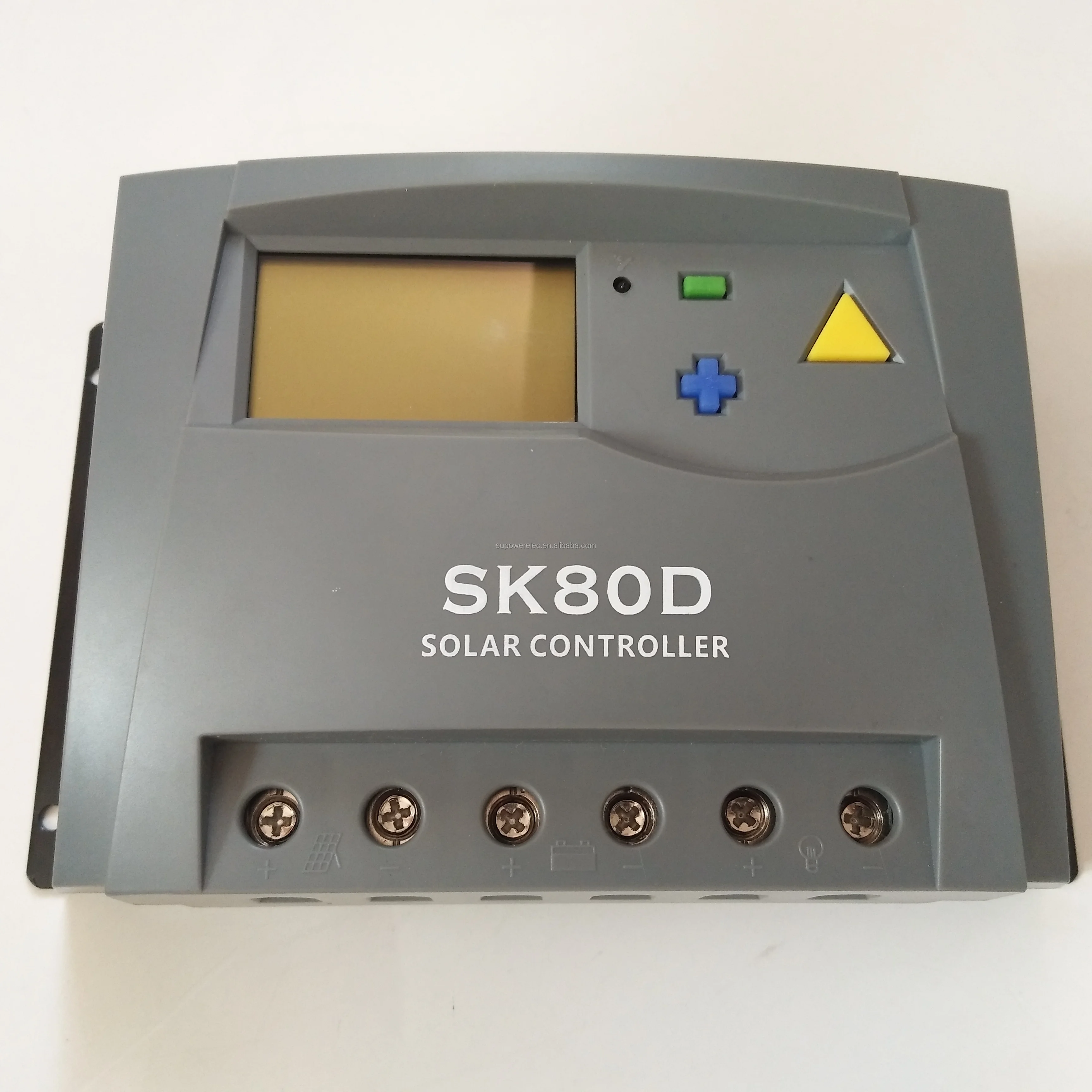 Factory Price 12v 24v Auto Sensing CE RoHS PWM Solar Charge Controller 80A