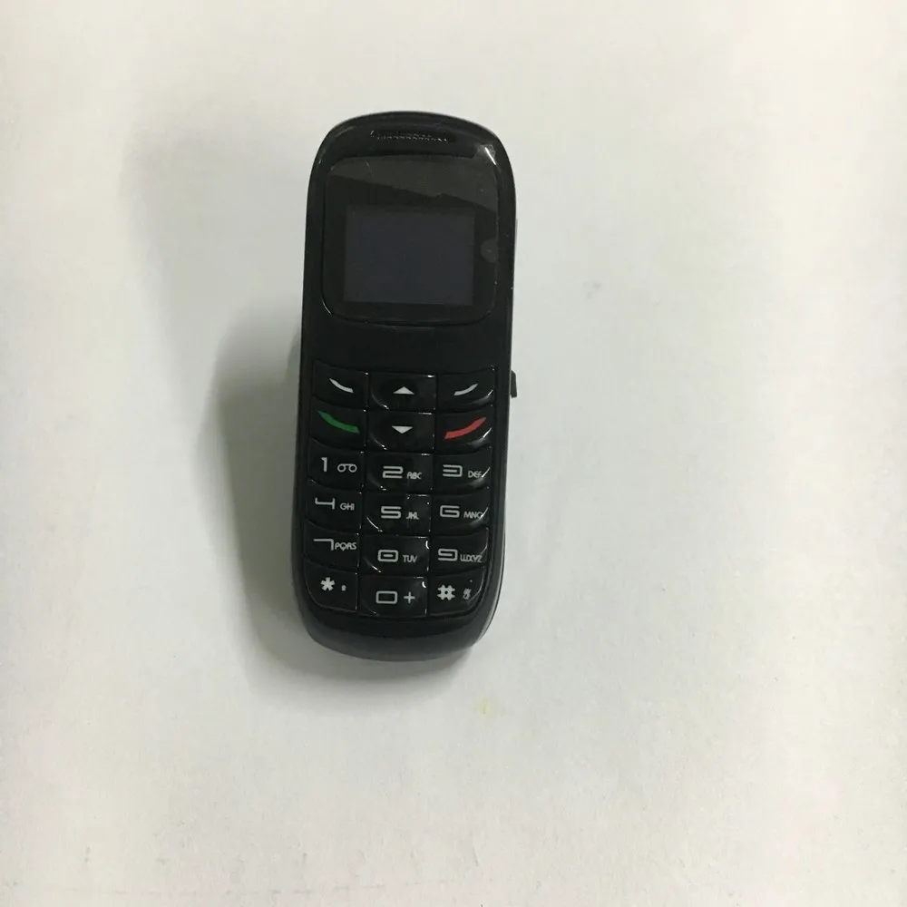 

Top Ultra Thin Pocket Voice Change Quad Band Smaller Bluetooth Cell Phone BM70