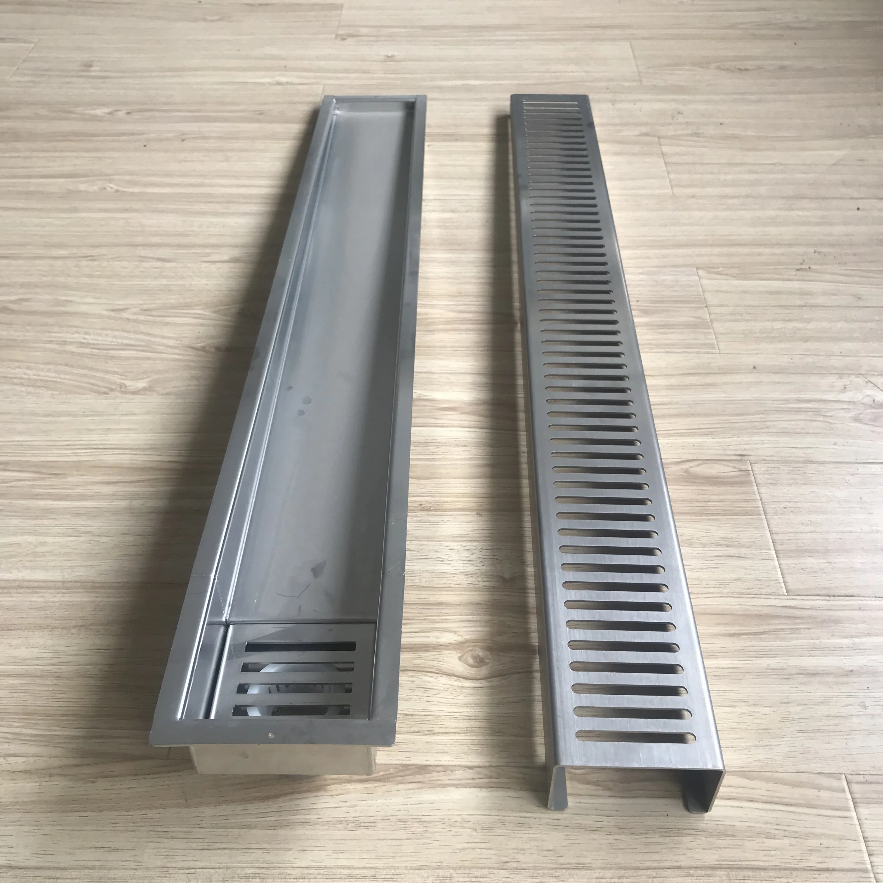 Stainless Steel 304 Or 316 End Drop Outlet Sloped Channel Base Long