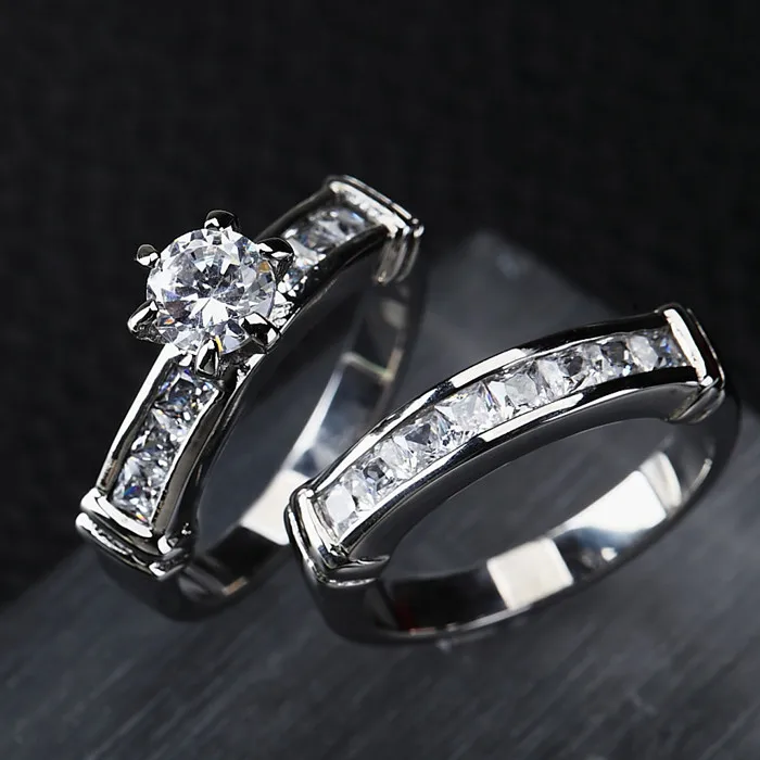 

Factory wholesale cushion cut engagement rings 2 pcs/set couple rings