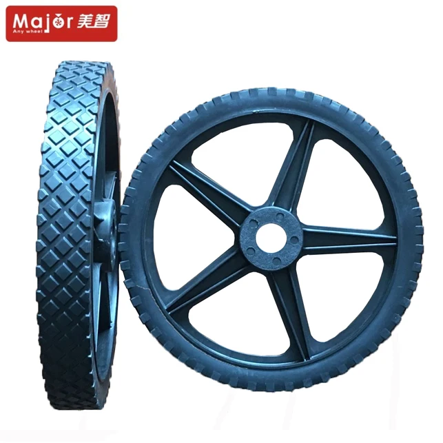 Plastic bicycle wheel.jpg