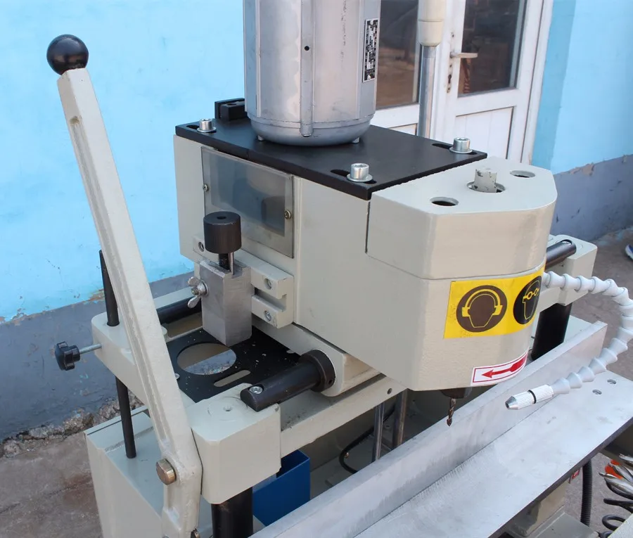 Upvc Window Door Lock Mounting Hole Drilling Milling Machine For Window