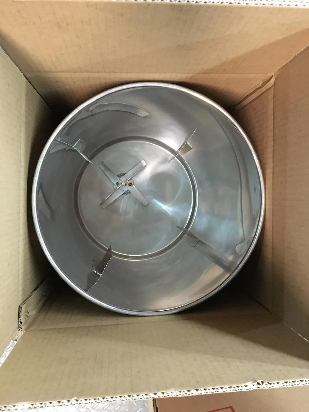 电动220 v/12 v 太阳能容量 90l 牛奶分离器