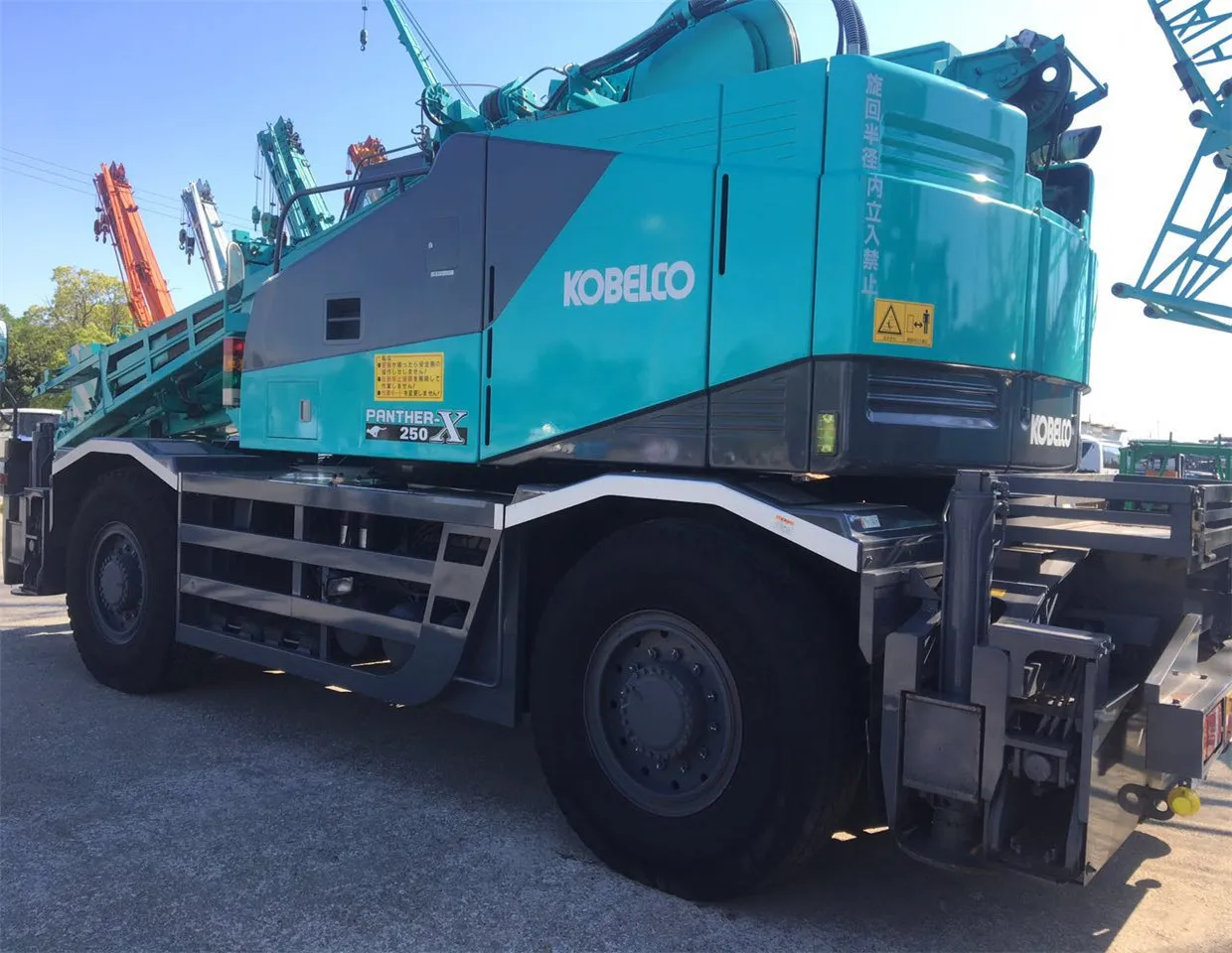 KOBELCO 25T USED ROUGH TERRAIN CRANE, USED JAPAN CRANE Products from