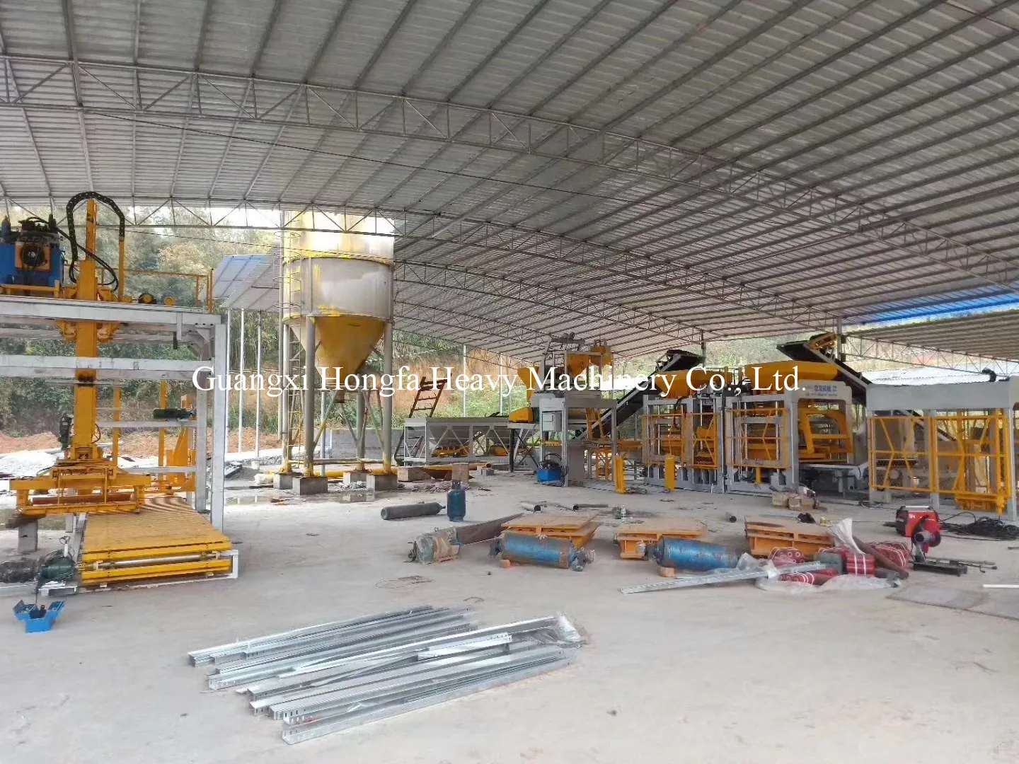 Plastic recycle bricks making Machine QT10-15F paver glass mold block making machine hydraulic interlocking block machine , block machine, brick making machine, Plastic recycle bricks making Machine, interlocking block machine.jpg
