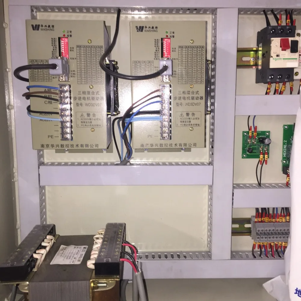 
UPVC window making machine CNC corner cleaning machine 