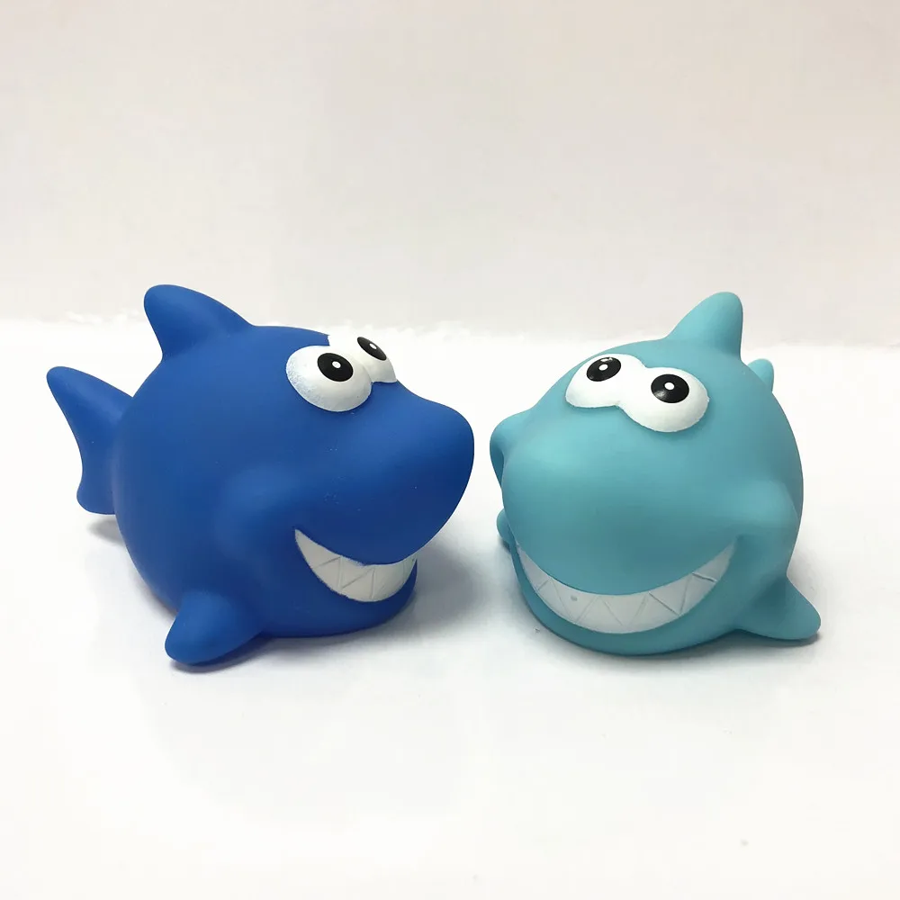 
Light Up Bath Tub Toys for Baby Kids Toddlers Infants/Flashing Changing Lights Water Toy Shark 