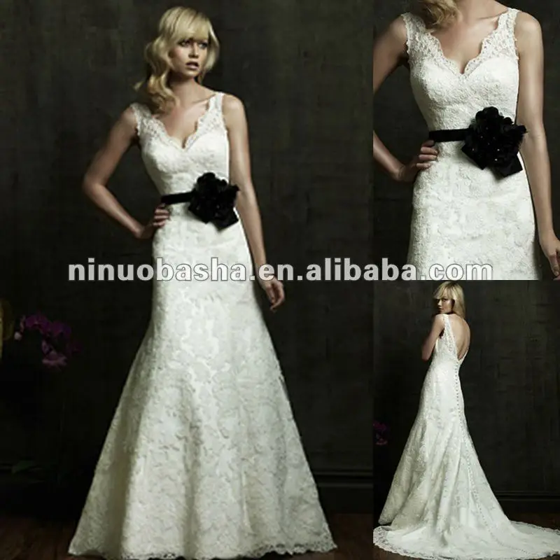 Fitted Lace Elicate Scalloped V Neckline V Shaped Back Wedding Dress