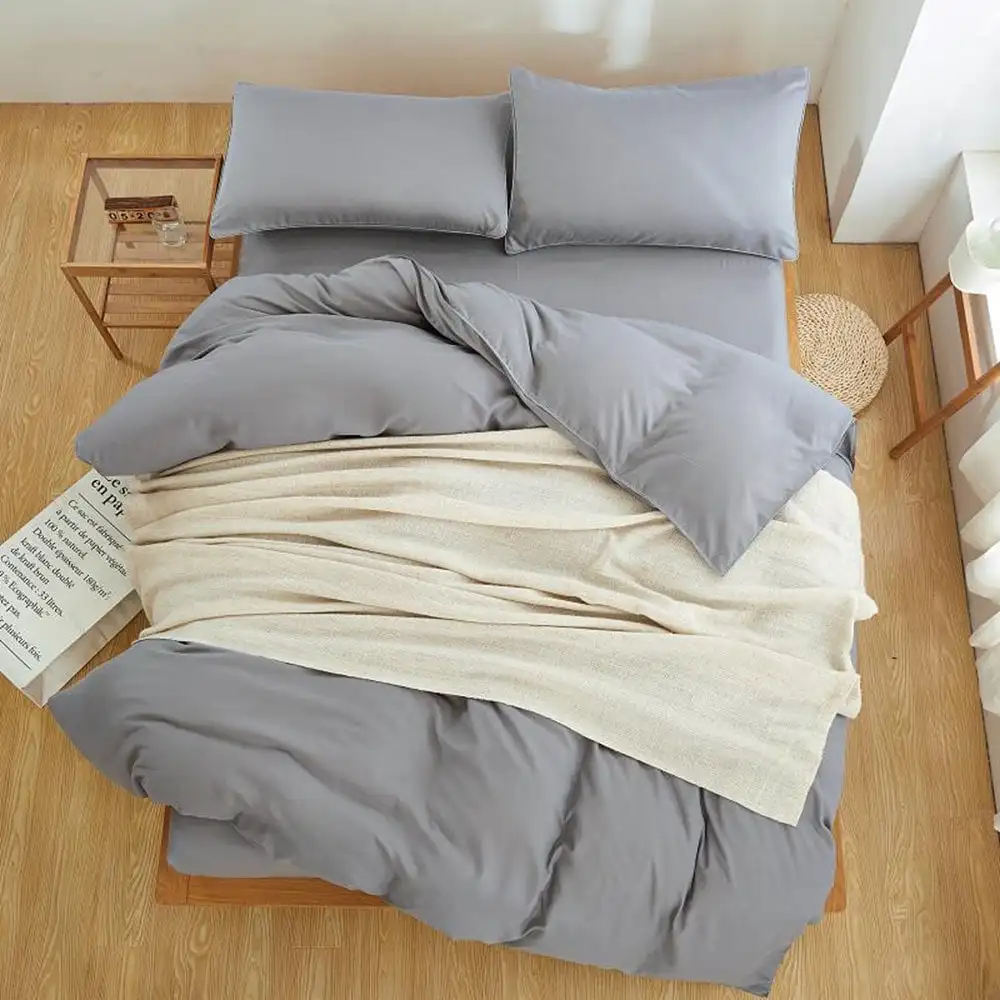 постельное белье на кровати