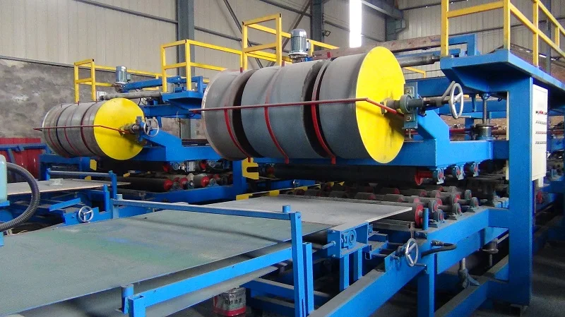 eps 聚氨酯夹层板墙板机生产线成型机