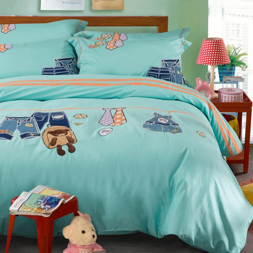 
100% cotton Embroidery Train Passed in Cartoon Style child and kids bedding, duvet cover, comforter,quilt 