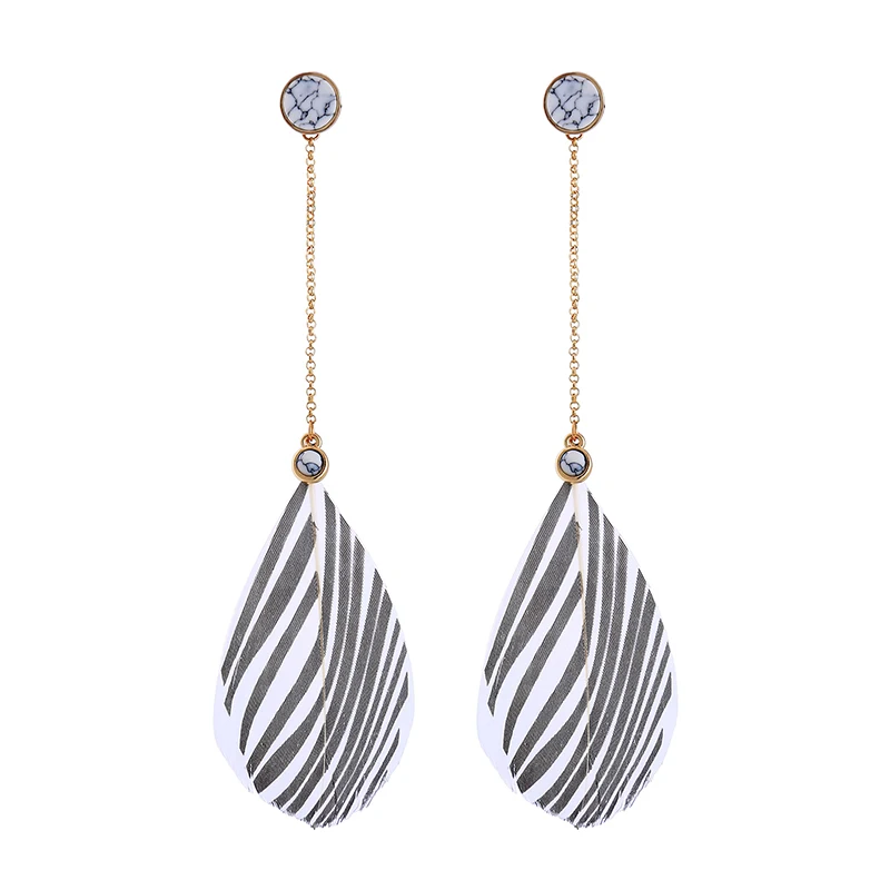 

ed01590c Ladies Trending Zebra Stripe Feather Long Earrings Korea