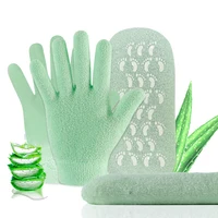 

Gel spa moisture socks and gloves