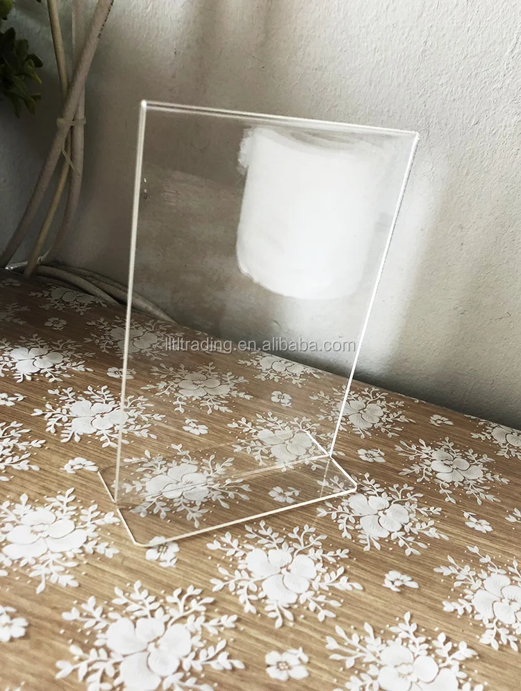 Acrylic menu holder (7)