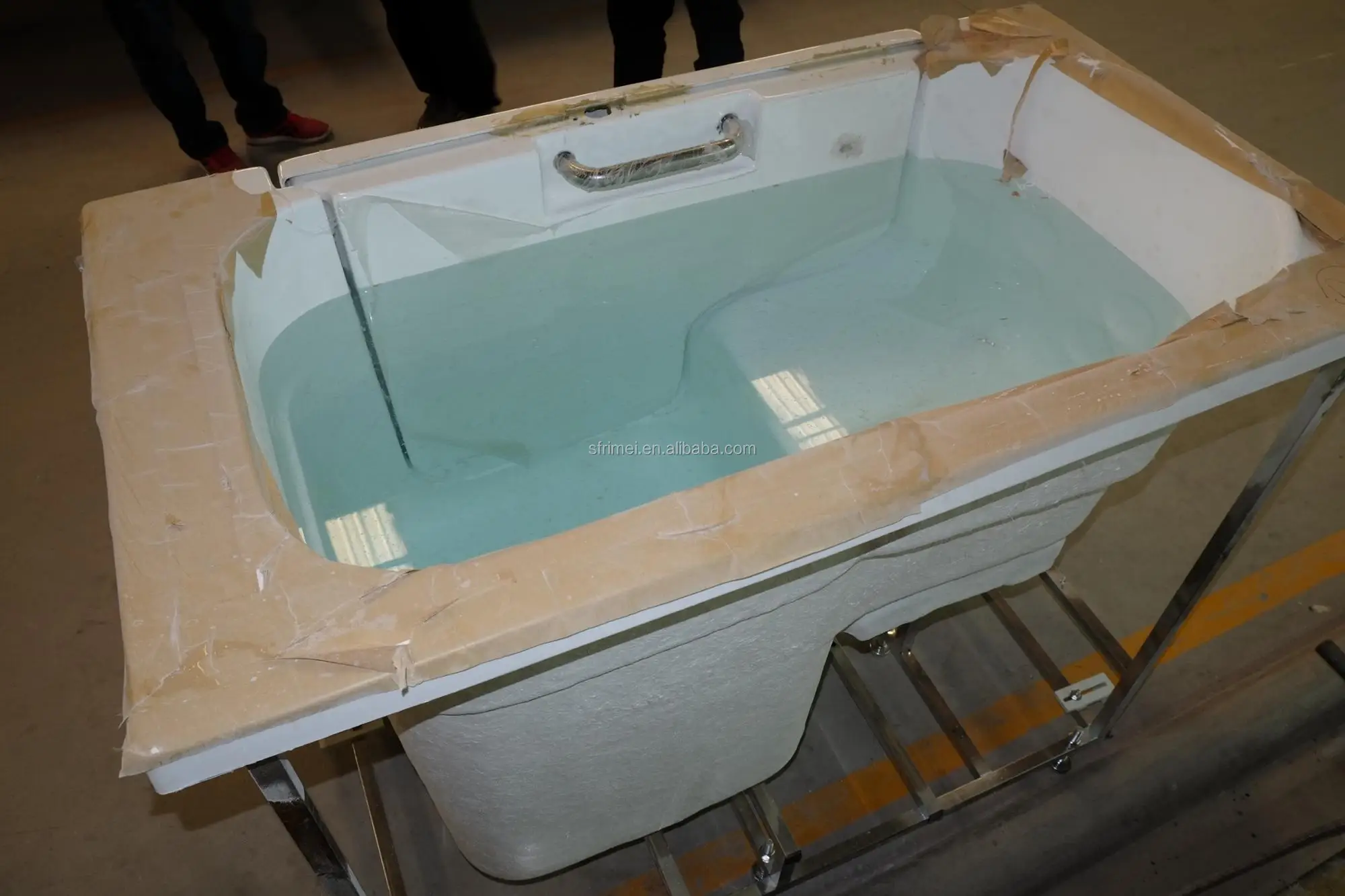 K8106 Low Price Walk In Tub Combo Bathtub With Seat Shower For