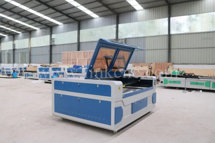 laser cutting machine (1).jpg