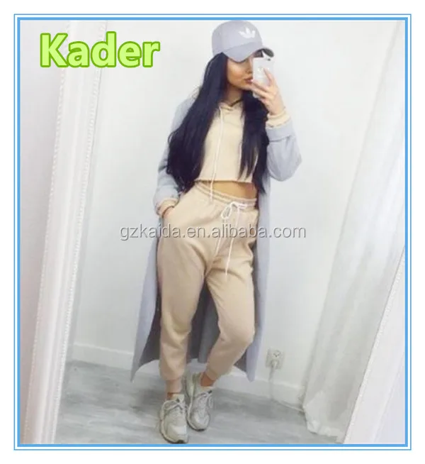 

Wholesale women sexy crop top set,hoodies and jogger sports wear