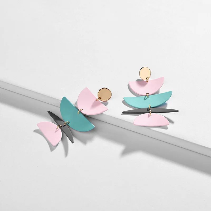 

2019 Colorful metal geometric shaped fashion chandelier earring alloy geometric half moon candy for women Earrings