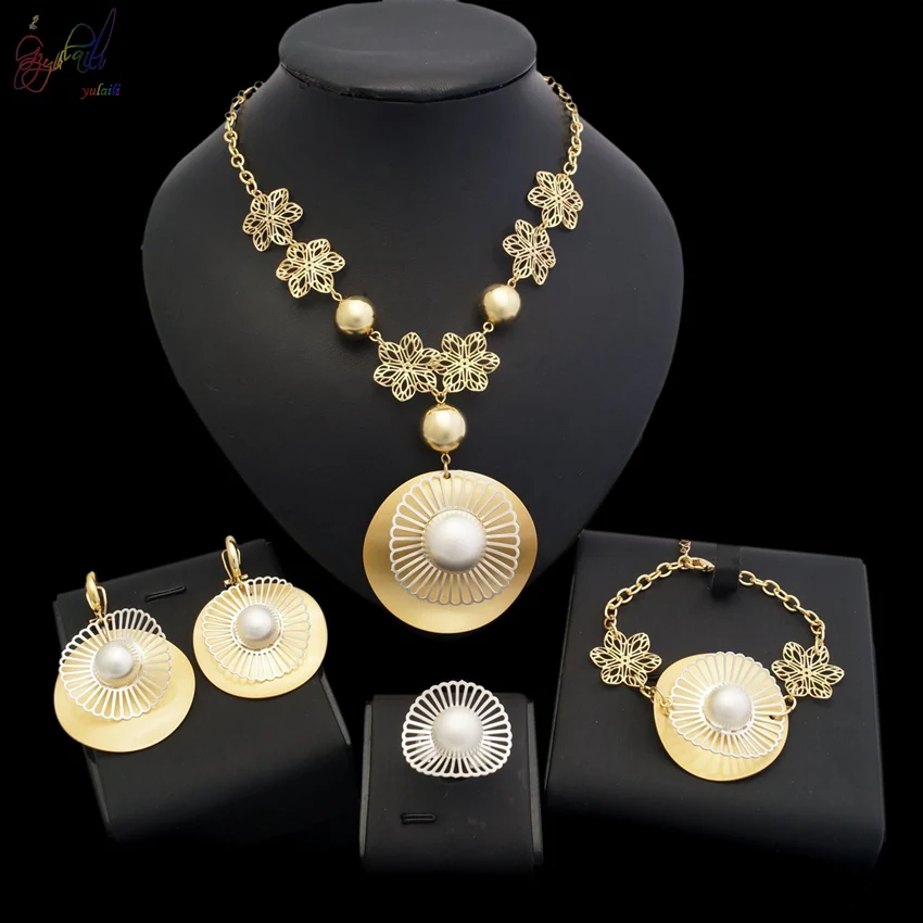 

Yulaili Wholesale Dubai Fashion Pendant Designs Gold Pearl Jewelry Set Buyers Necklace Bracelet Earring Ring