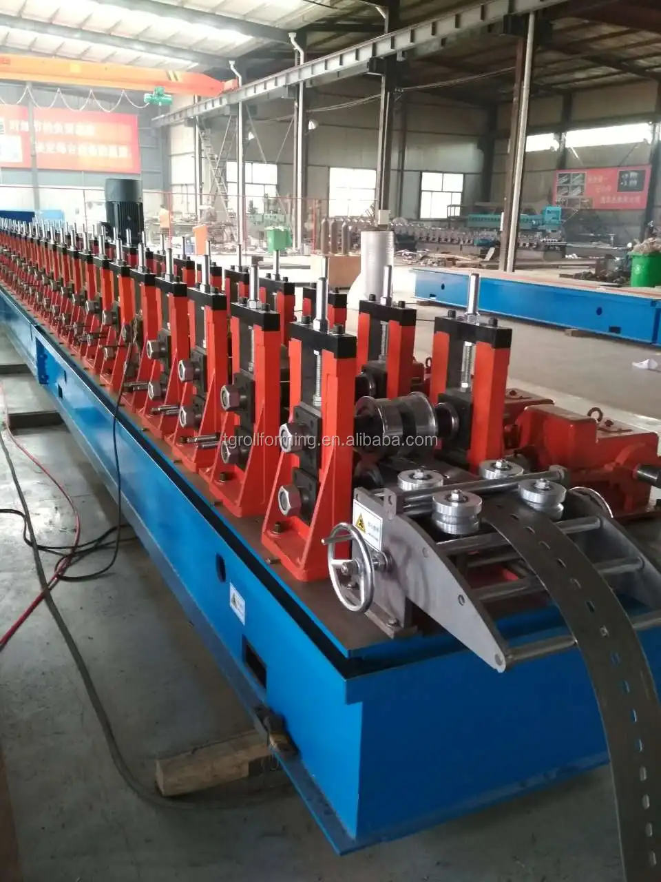 2017 New Design Upright Shelf Storage Racking Shelves Roll Forming