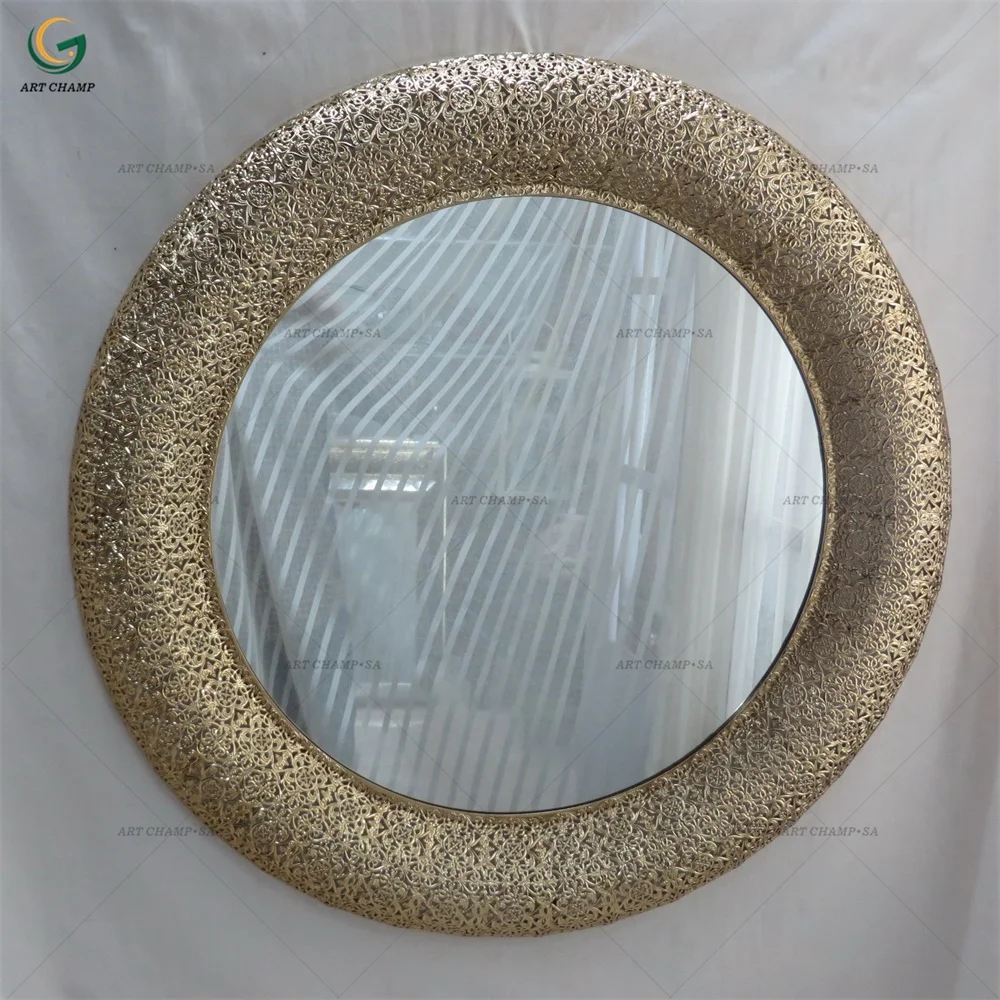 银色方形木框镜子