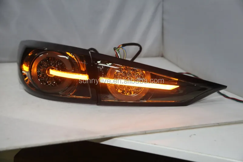LED Tail Lam For MAZDA 3 Axela 2015  TW