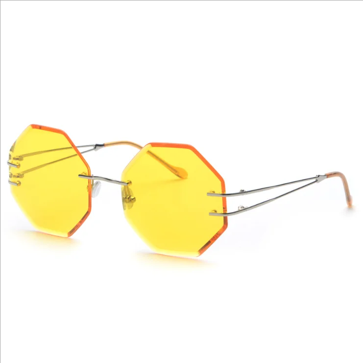 

Sun Glasses Sunglasses With Colored Lens, Custom color
