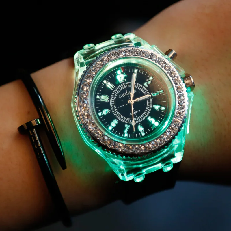 

Geneva Brand Watches Men Big Dial Fashion Luminous Led Silicone Strap Diamond Design Sports Women Quartz Watch High Quality
