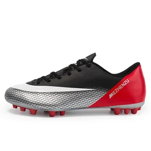 Newest Comfortable Lightweight Outdoor Athletic Football Training Soccer Shoes for Men