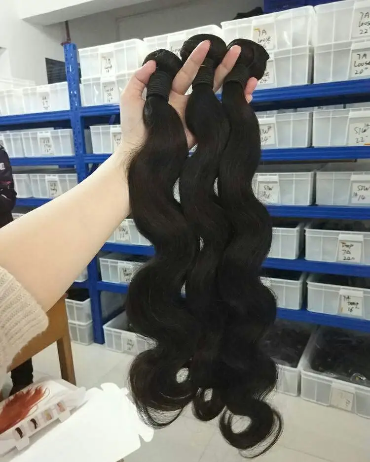 

Natural Color Human Hair Body Waves Bundles with Closures Brazilian Remy Human Hair Extensions