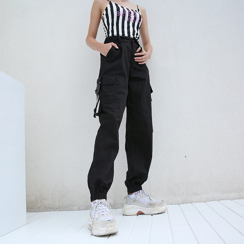 

Streetwear Cargo Pants Women Casual Joggers Black High Waist Loose Female Trousers Korean Style Ladies Pants Capri