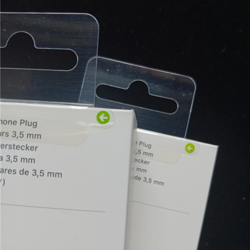 

With packaging High-quality headset in ear headphones With Remote Mic for 3.5mm i 5 5s 6 6S plus free shipping, White