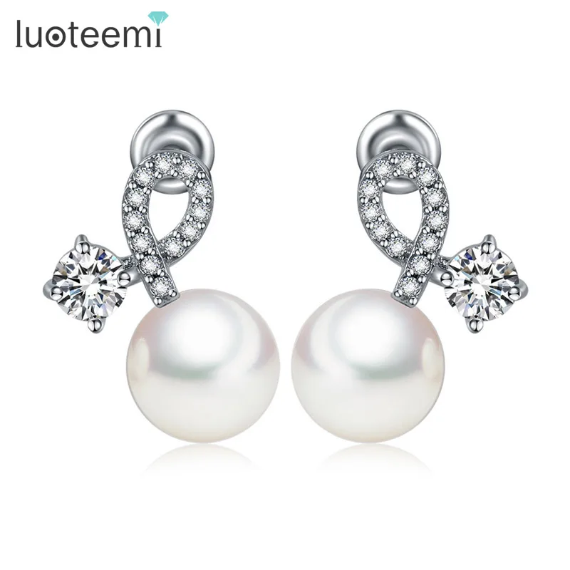 

LUOTEEMI Stock Retail Women's Newest Design Fashion Quality Hot Sale White Shell Pearl CZ Stud Earrings