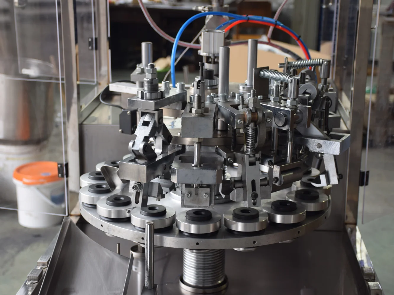 kplg-60 全自动金属铝管灌装封尾机