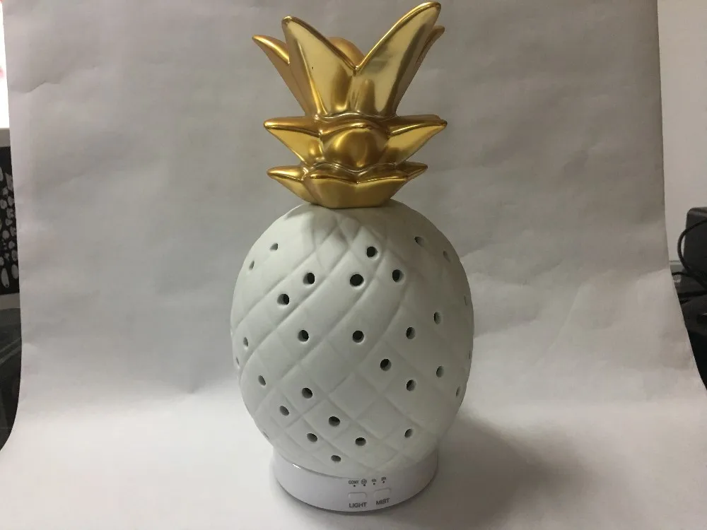 Wholesale Ceramic Pineapple Shaped Matte Gold Lid Aromatherapy