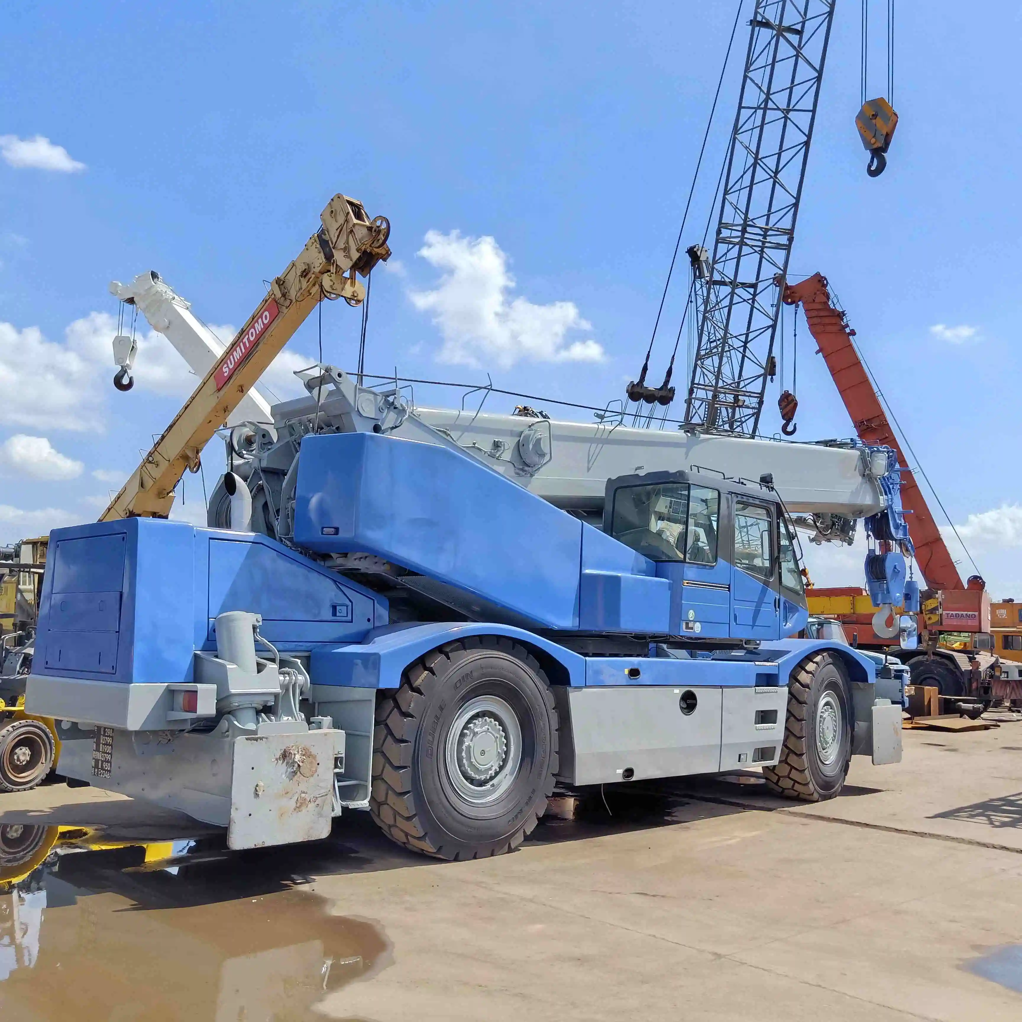 Used Komatsu 50 Ton Truck Crane In Good Working Condition/50ton Komatsu ...