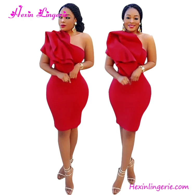 vestido vermelho bandage curto