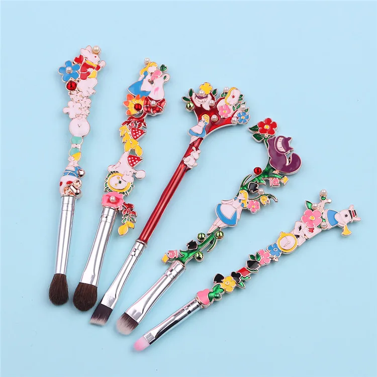 

2019 Cosmetics Tools Face Eyebrow Brush Alice in wonderland Cartoon Metal Cosmetic Makeup Brush Set