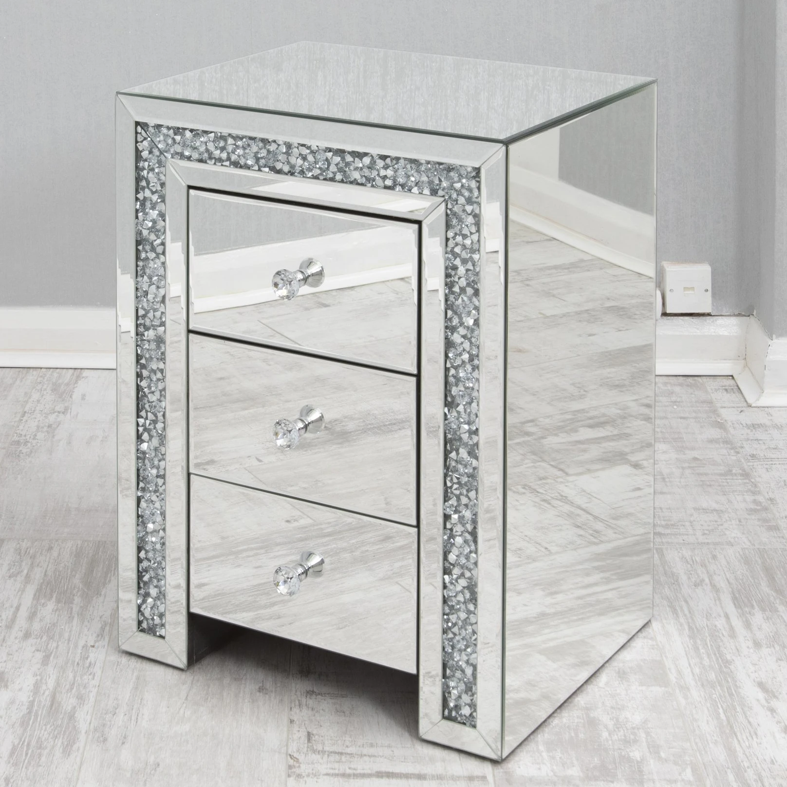 Sparkly Crushed Diamond Mirror Furniture 3 Drawer Beside Table