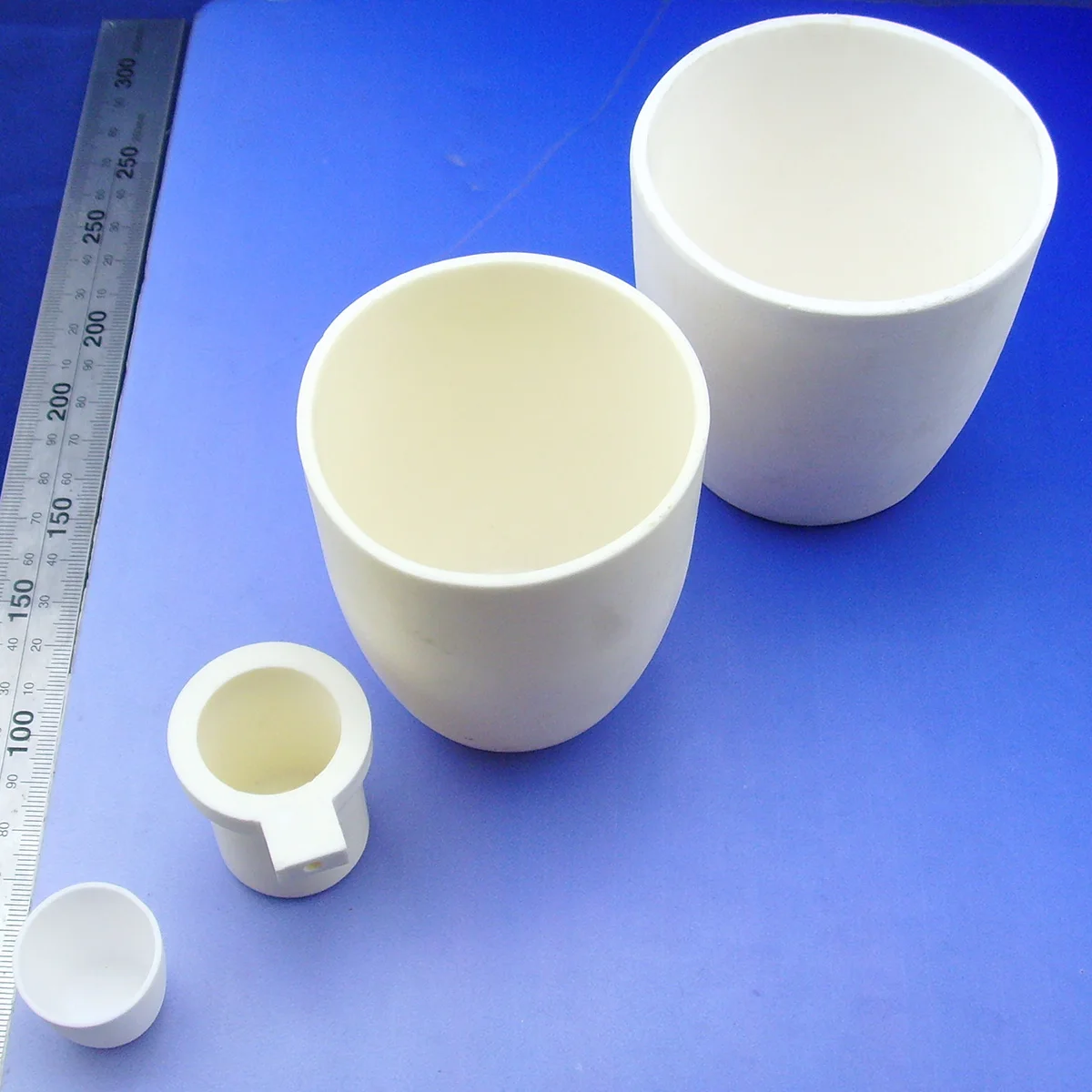 Industrialheat Resistant 95 99 Alumina Ceramic Crucible Ceramic