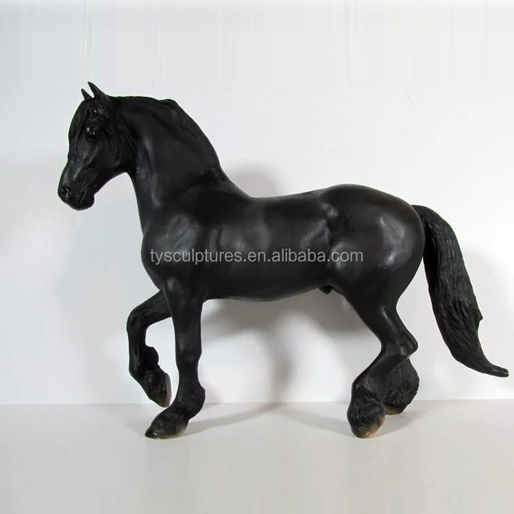 bronze horse sculpture