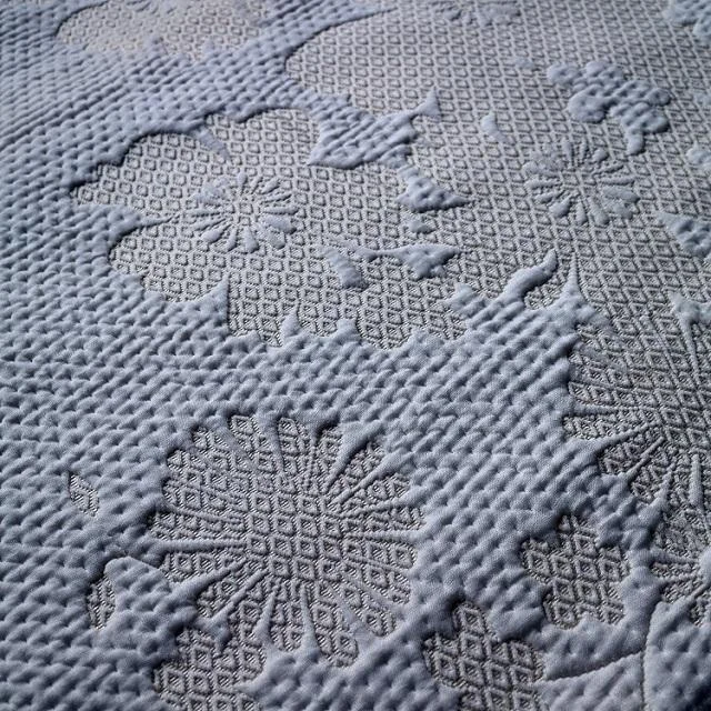 
HX05039 100% Polyester Knitted Mattress Ticking Fabric 