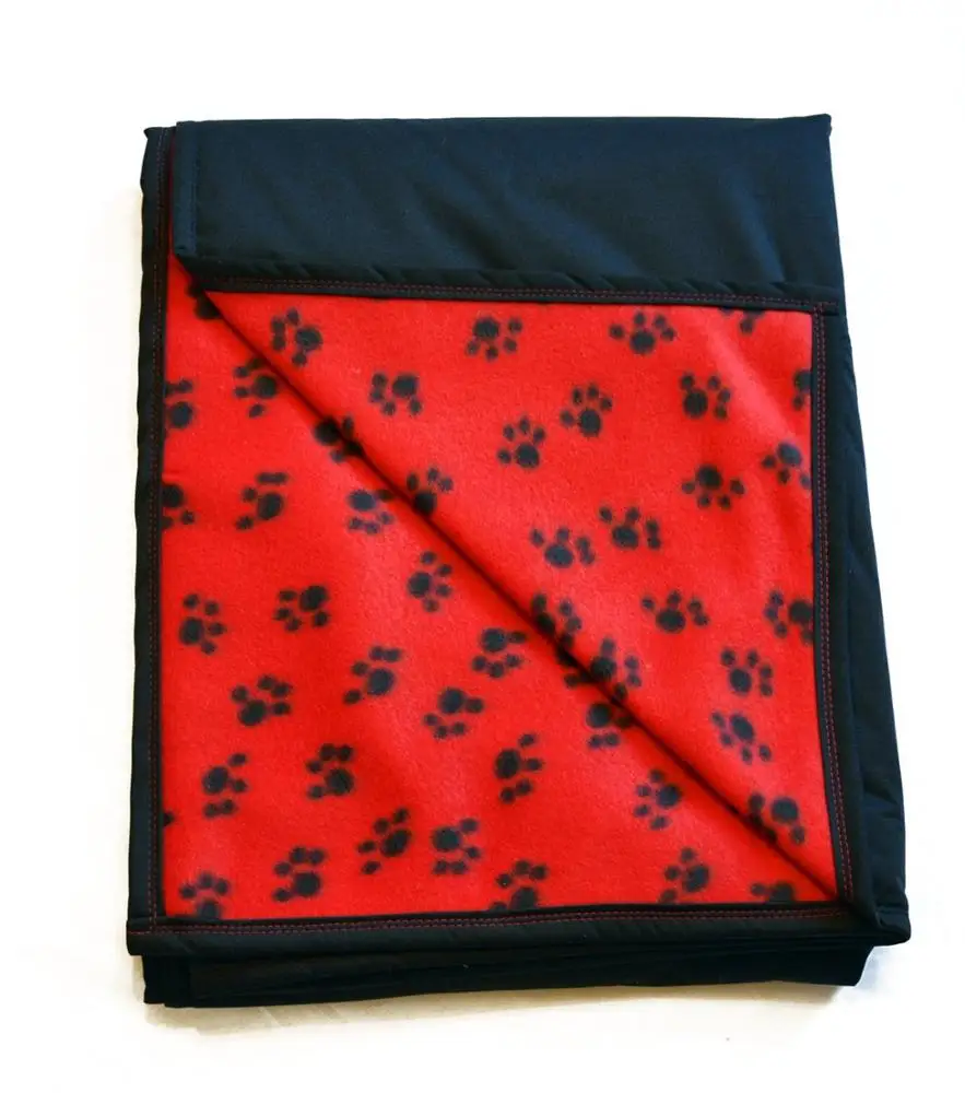 

100% waterproof polar fleece red foot printing dog car blanket pet mat, Can be customized