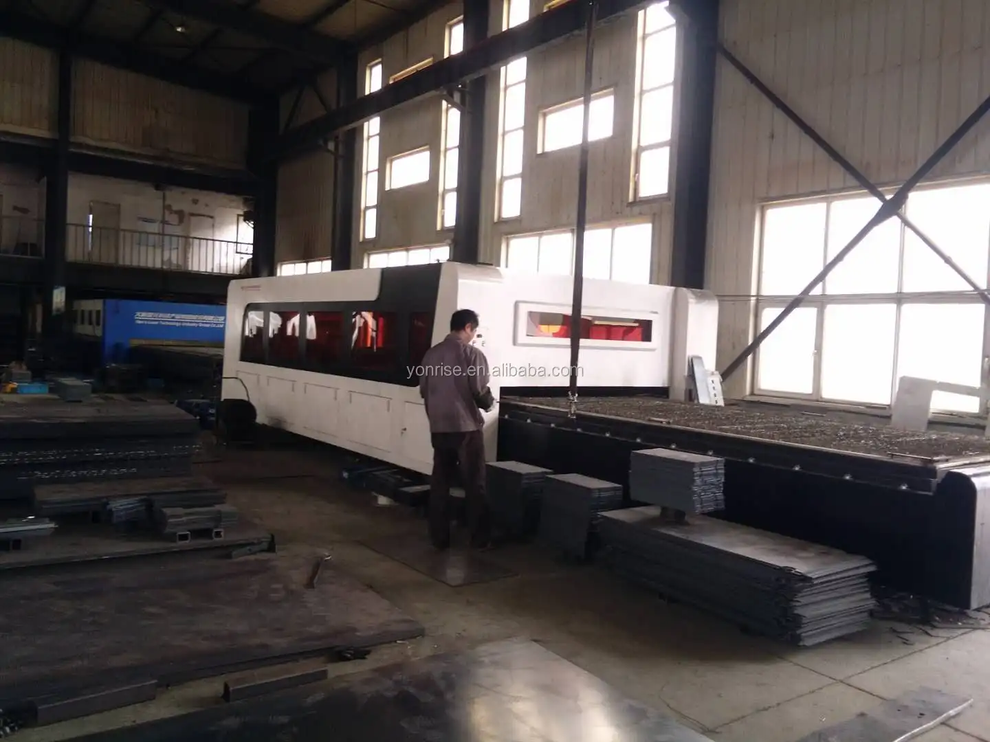 laser cutting02.jpg