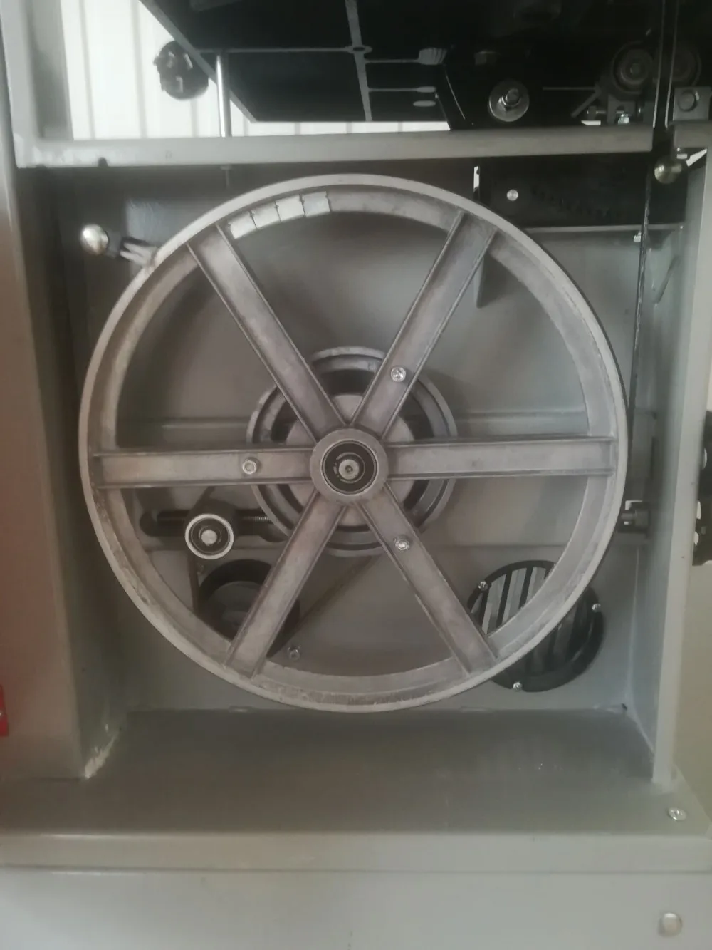 16" Wood Band Saw Mj3442,Woodwork Vertical Bandsaw With Closed Stand