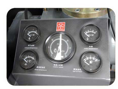 China Factory Diesel Portable Screw Air Compressor for Shotcrete Machine.png