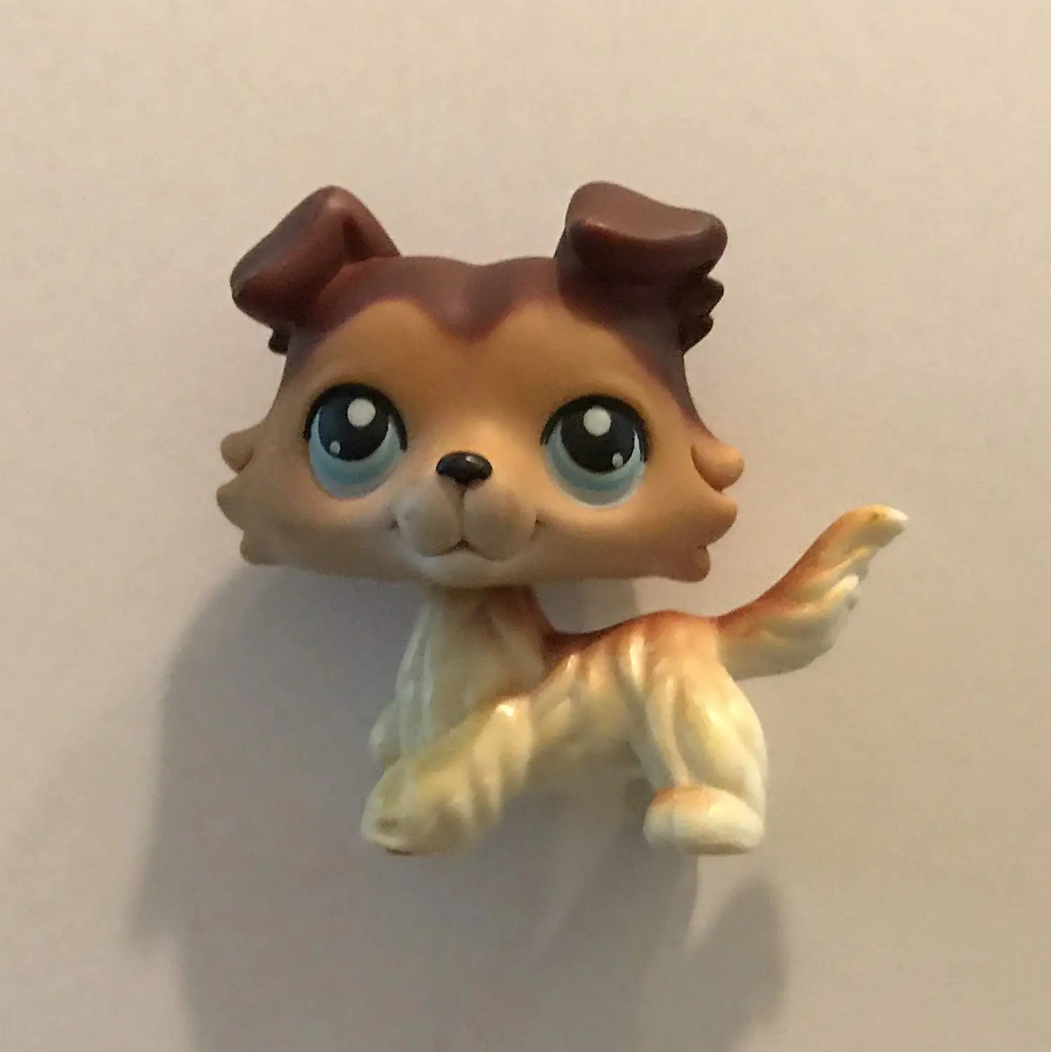 Retired Gray Collector Toy Littlest Pet Shop Loose Hasbro LPS Collectible Replacement Single Figure OOP Out of Package /& Print Greyhound #319