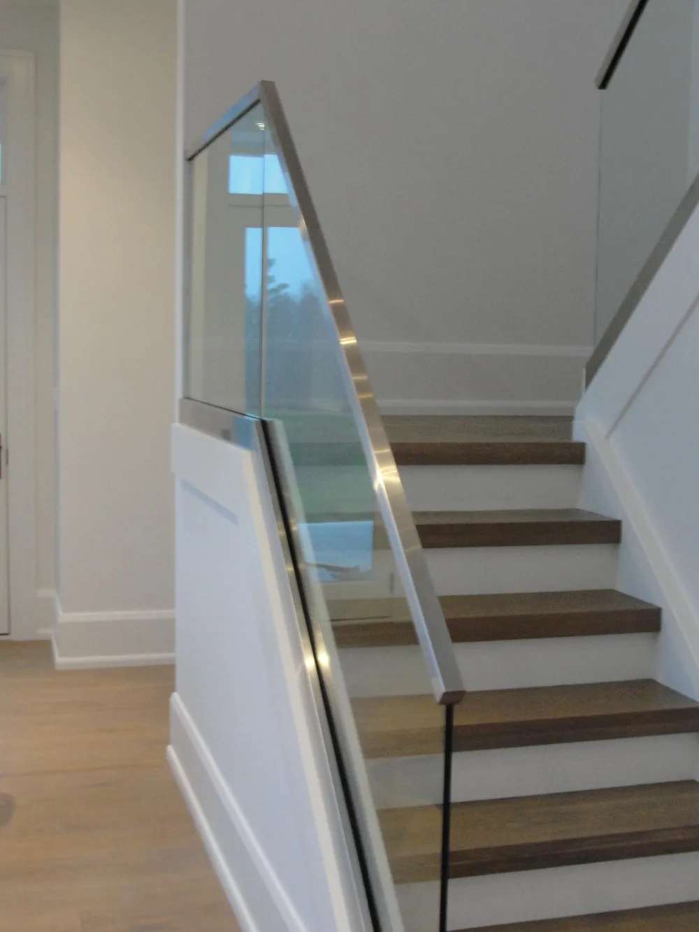 Staircase Glass Railing China Designs Cost Per Foot For House Buy