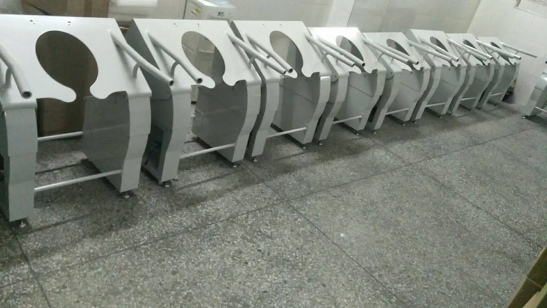 Elderly Rehabilitation Equipment Disabled Toilet Chair Electric Lifting Toilet Chair