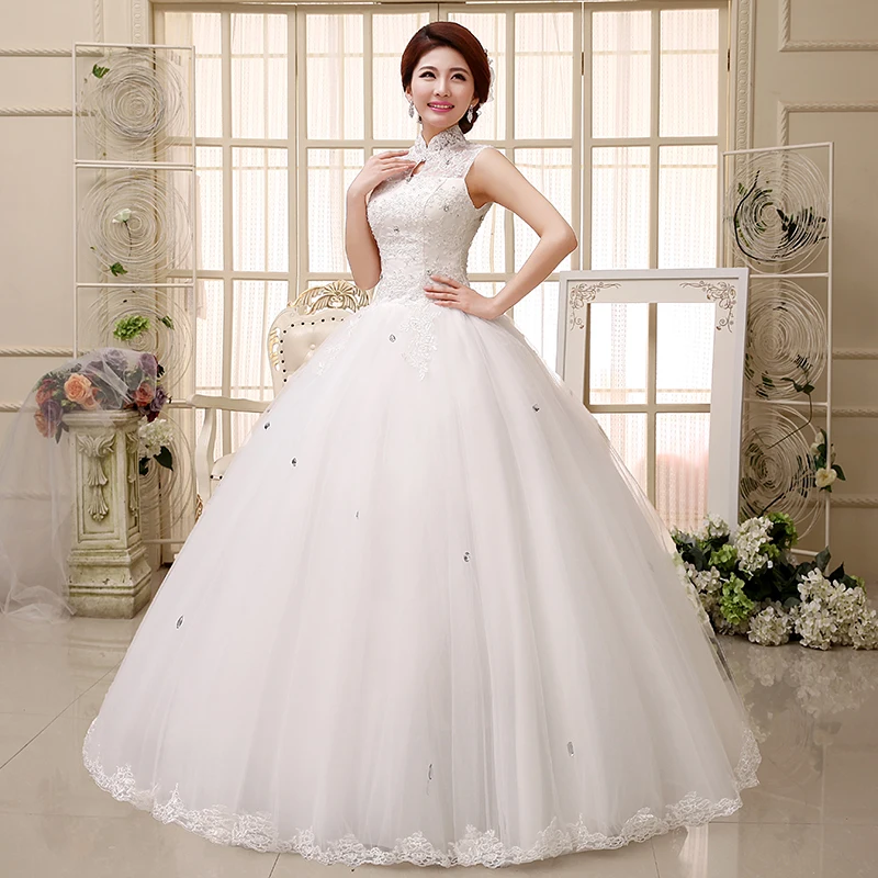 

New trendy Sleeveless beaded lace wedding dress for wedding feast